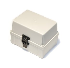 Caixa Plástica Cinza 200 X 140 X 90 Trava + Dobradiça 21.05.01