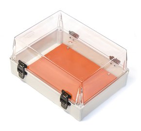 Caixa Plástica Cinza 250 X 160 X 120 Trava + Dobradiça Transparente 21.15.03